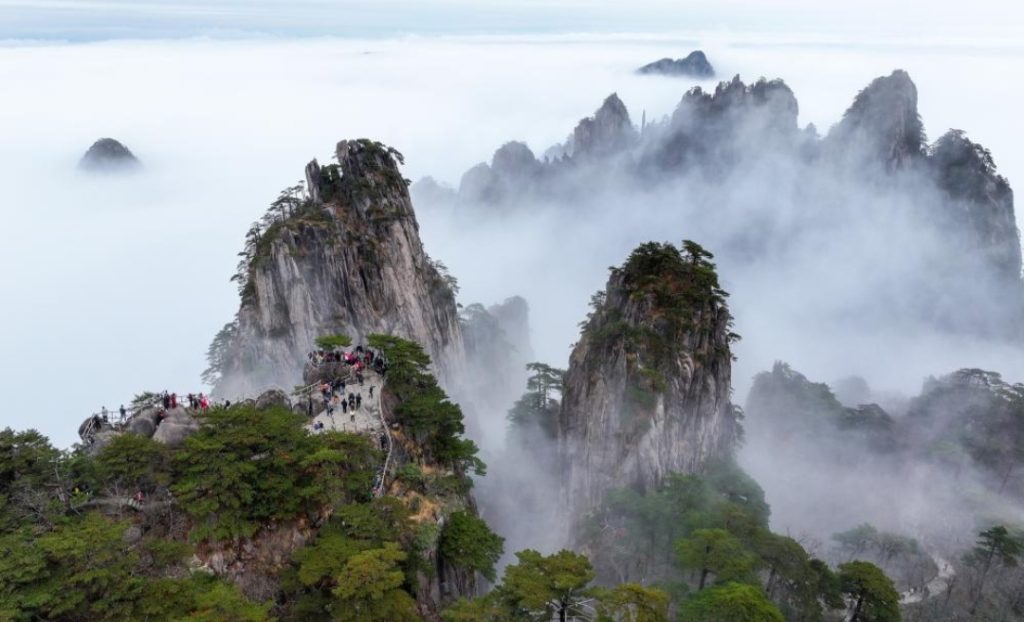 黄山的星际之约 创作天竹-宇宙文化